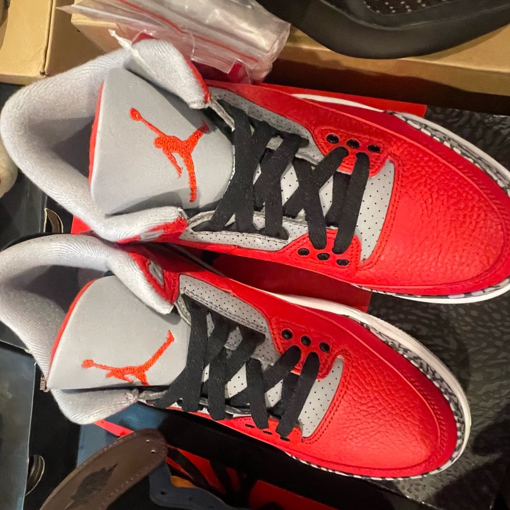 Jordan & yeezy - Picture 13 of 15